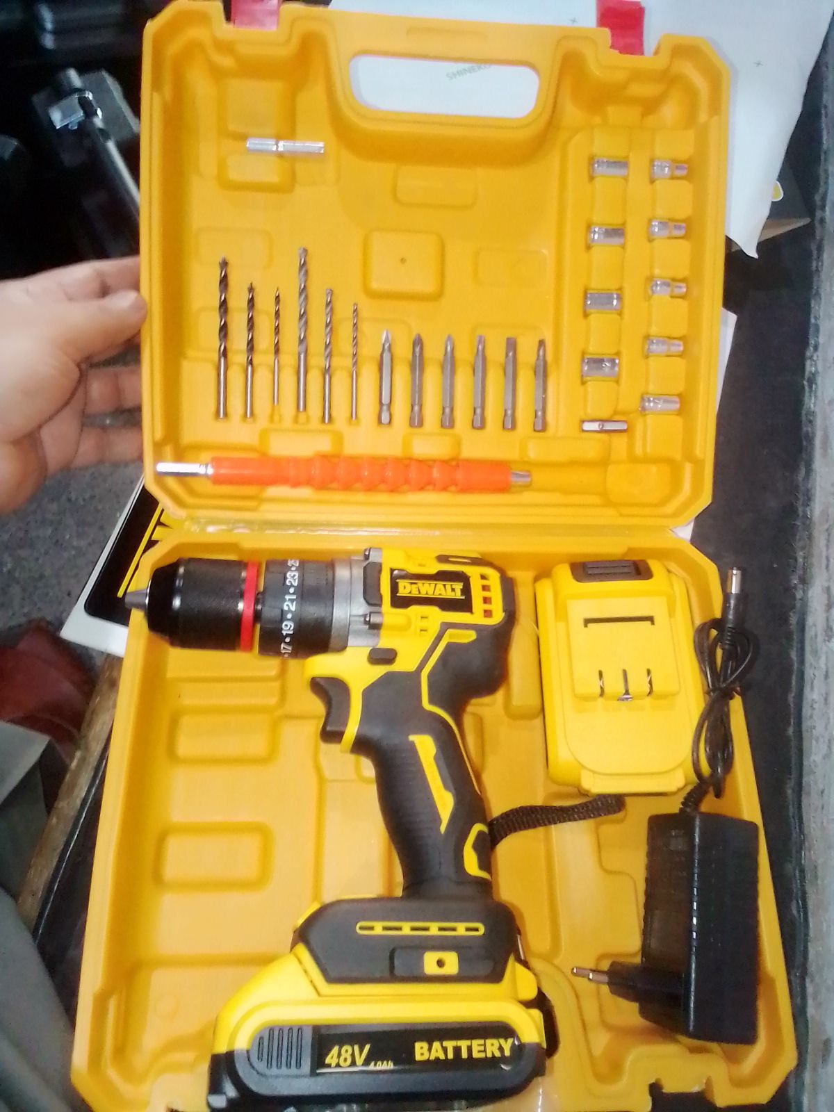 Dewalt Brushless cordless drill machine high quality with hammer