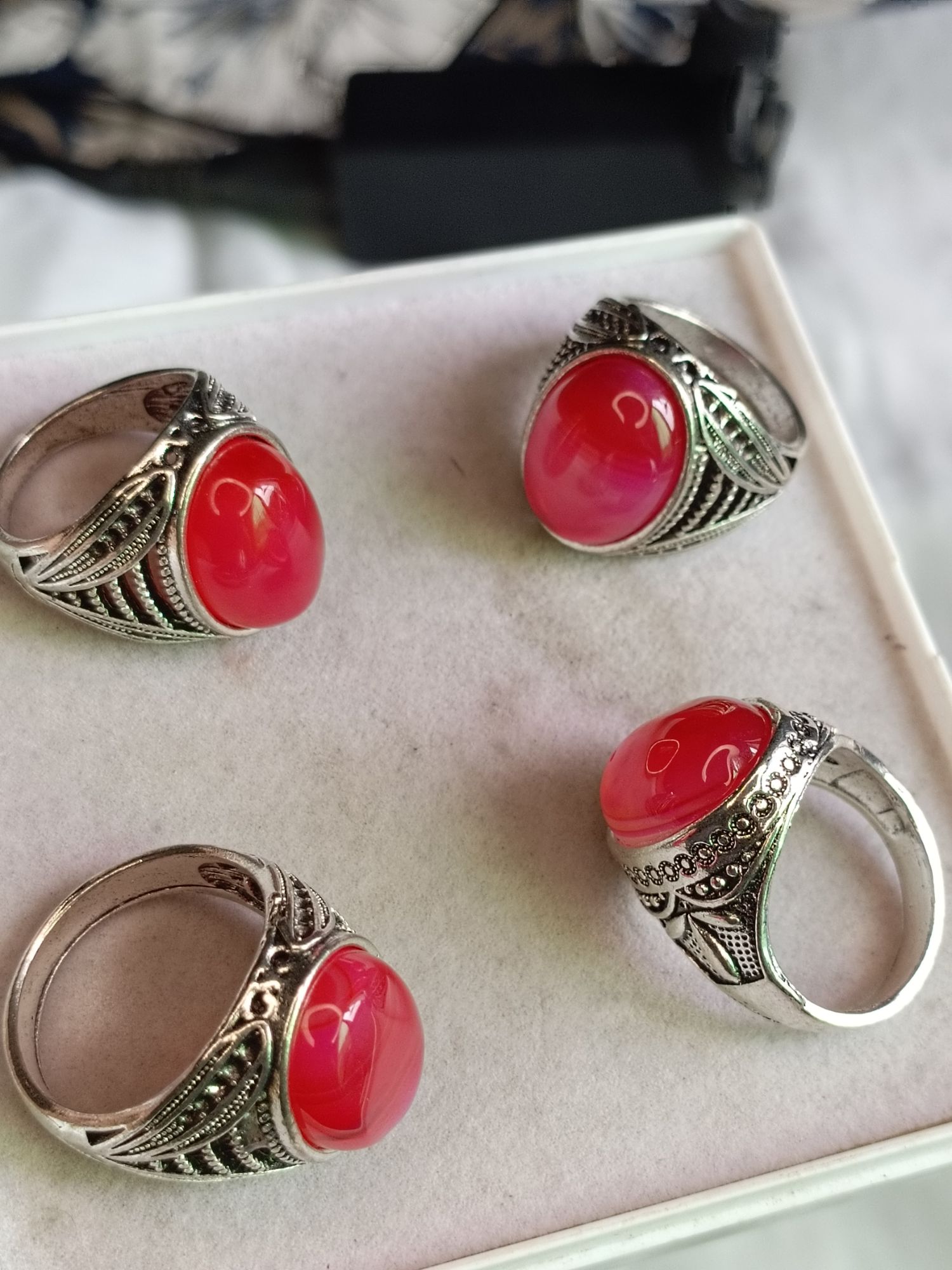 Big Size Ymami Haqeeq Ring different Colours Haqeeq italian rings Big stone ring 100% Orignal Aqeeq/Akik/agate/nag/stone/Gemstone/Haqeeq/yamni Haqeeq Stone/yamni Haqeeq gemstone/aqeeq stone/yamni aqeeq gemstone.