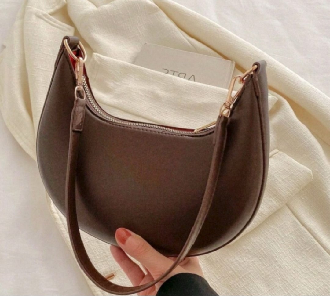 Premium Leather Hobo Handbag For girls Soft Faux Leather Crescent Ladiese Handbag Shoulder Underarm Bag Premium Leather Hobo HandBag For Girls Bags For Girls Shoulder Underarm Bag Stylish Women Purse Gift Bag