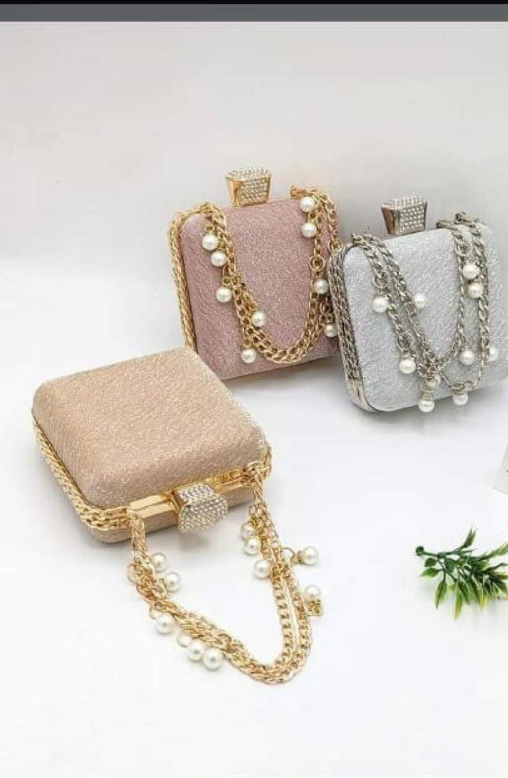 Stylish & Elegant Look Clutch The Perfect Accessory for Timeless Sophistication