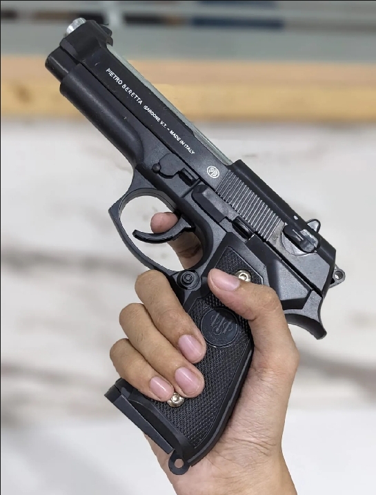 1911 Classic Style Manual Toy gun – Spring Action Magazine Fed Model – Brown Grip Accent