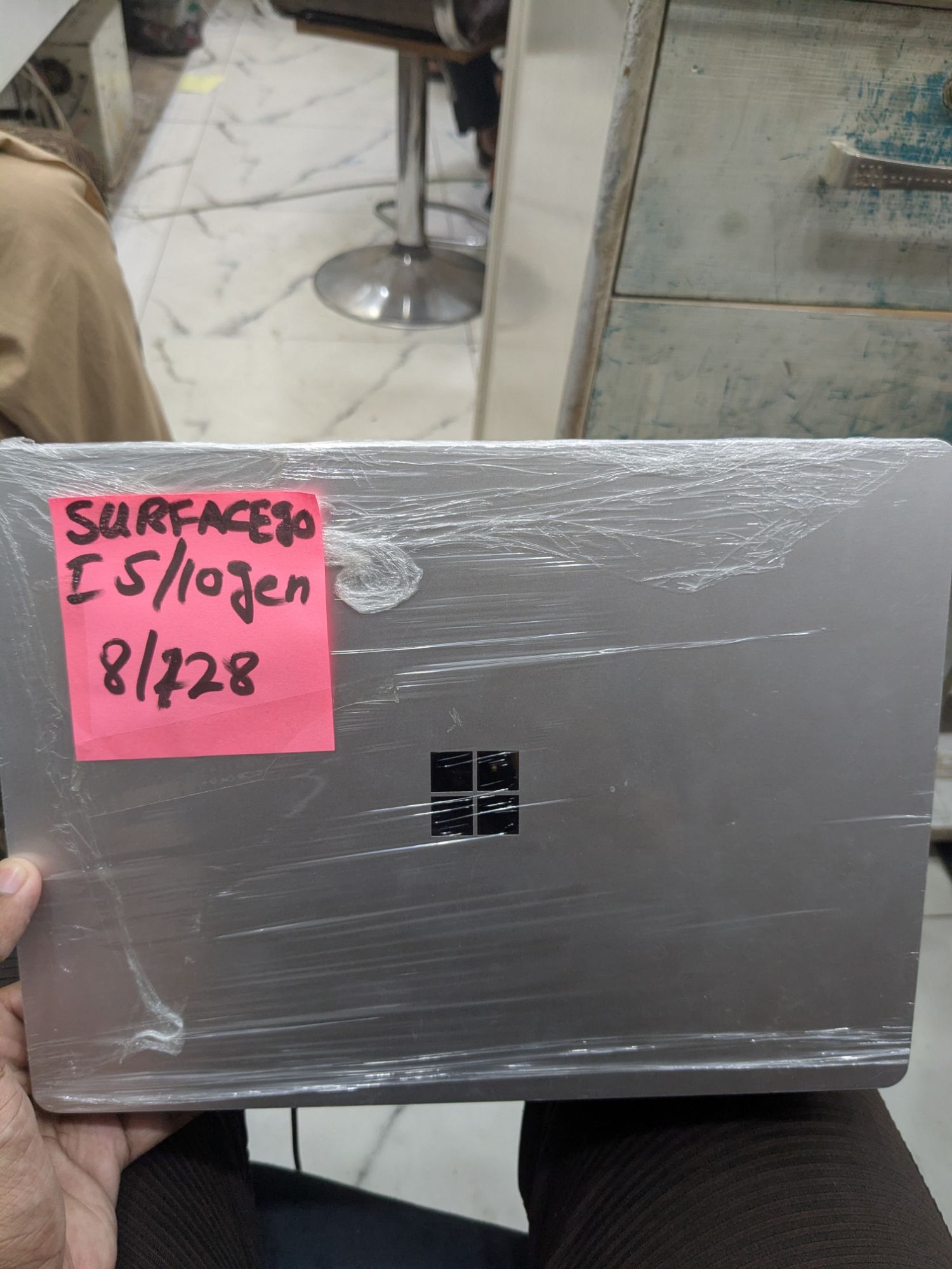 Surface Laptop go i5/10generation 8/128 Touch working lush condition
