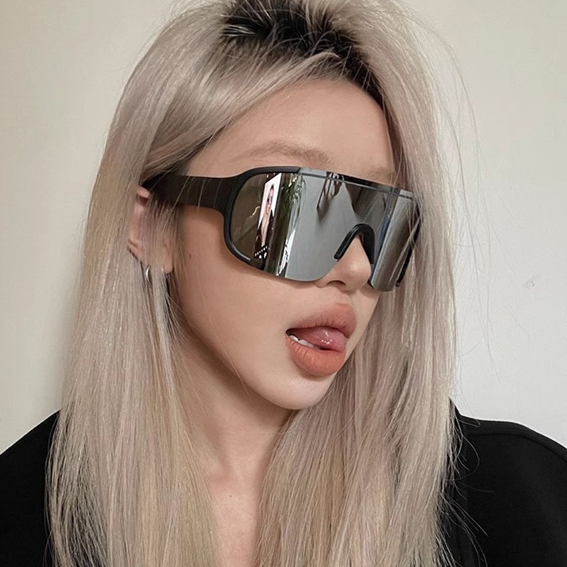 Oversized Square Shield Sports Sunglasses Women Men Luxury Vintage Windproof Glasses for Ladies Outdoor Eyewear