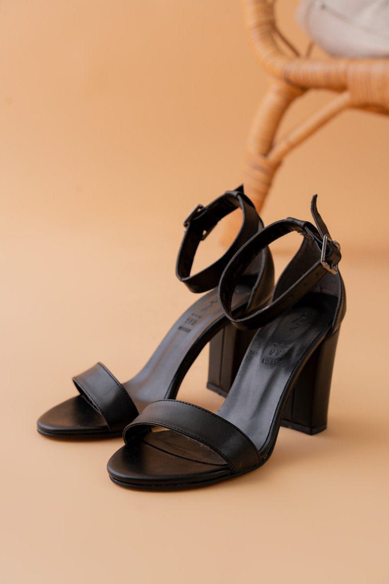 New style new design woman shoes fashion block heels black Red pink wedding party wear shoes