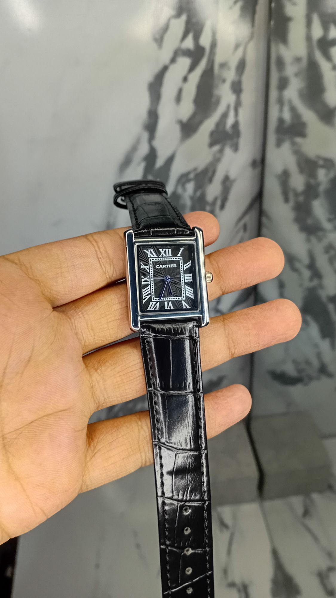 old money tank watch for mens high quality with the attractive colours