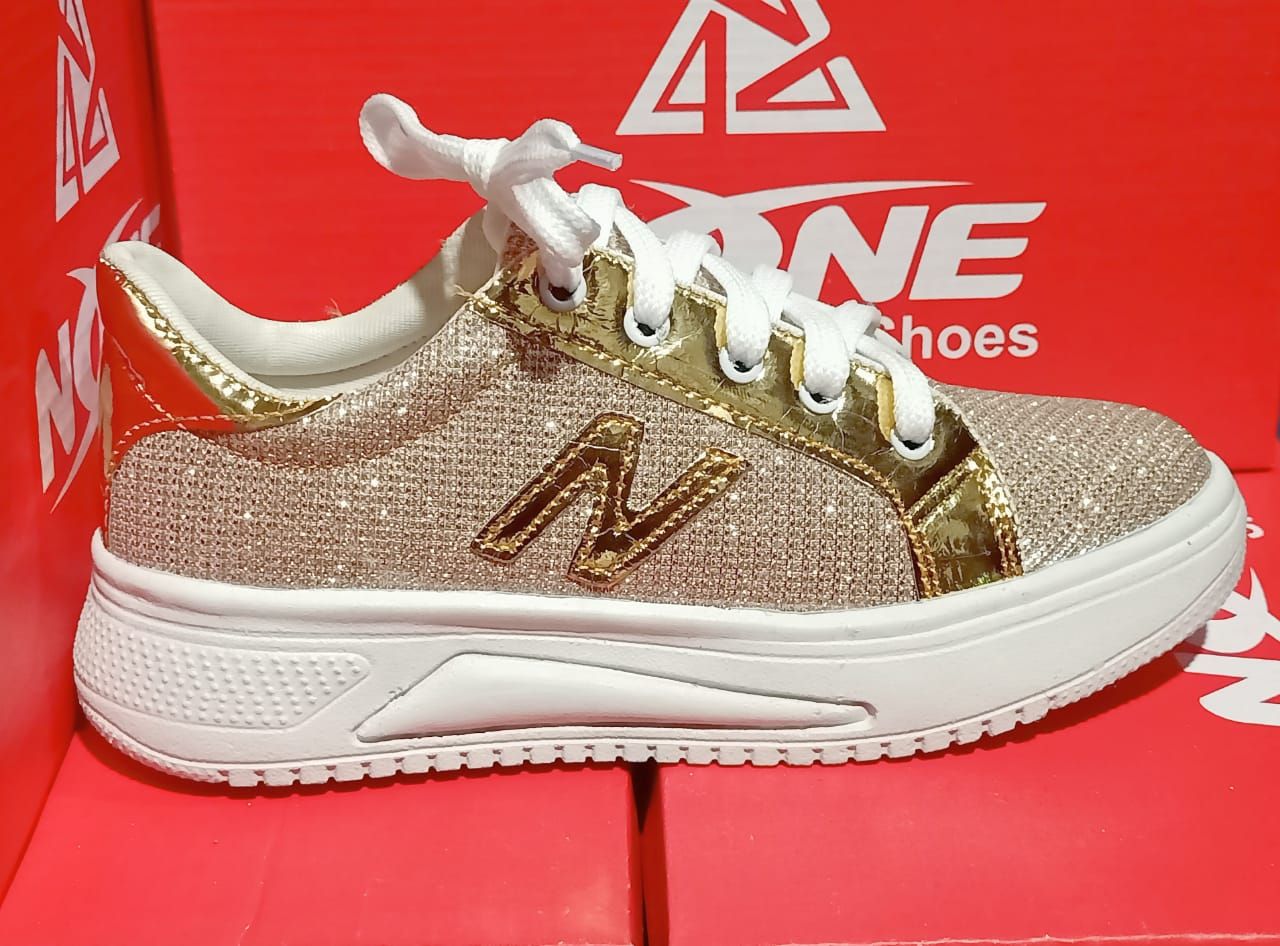 ladies sneakers shoes