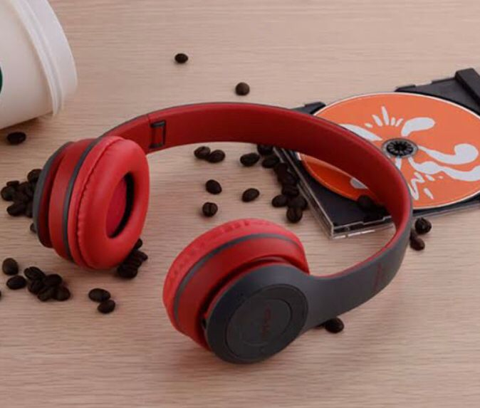 Wireless Headphones, P47 Bluetooth Foldable Headset with Microphone Support FM Radio TF for PC TV Smart Phones & Tablets Etc