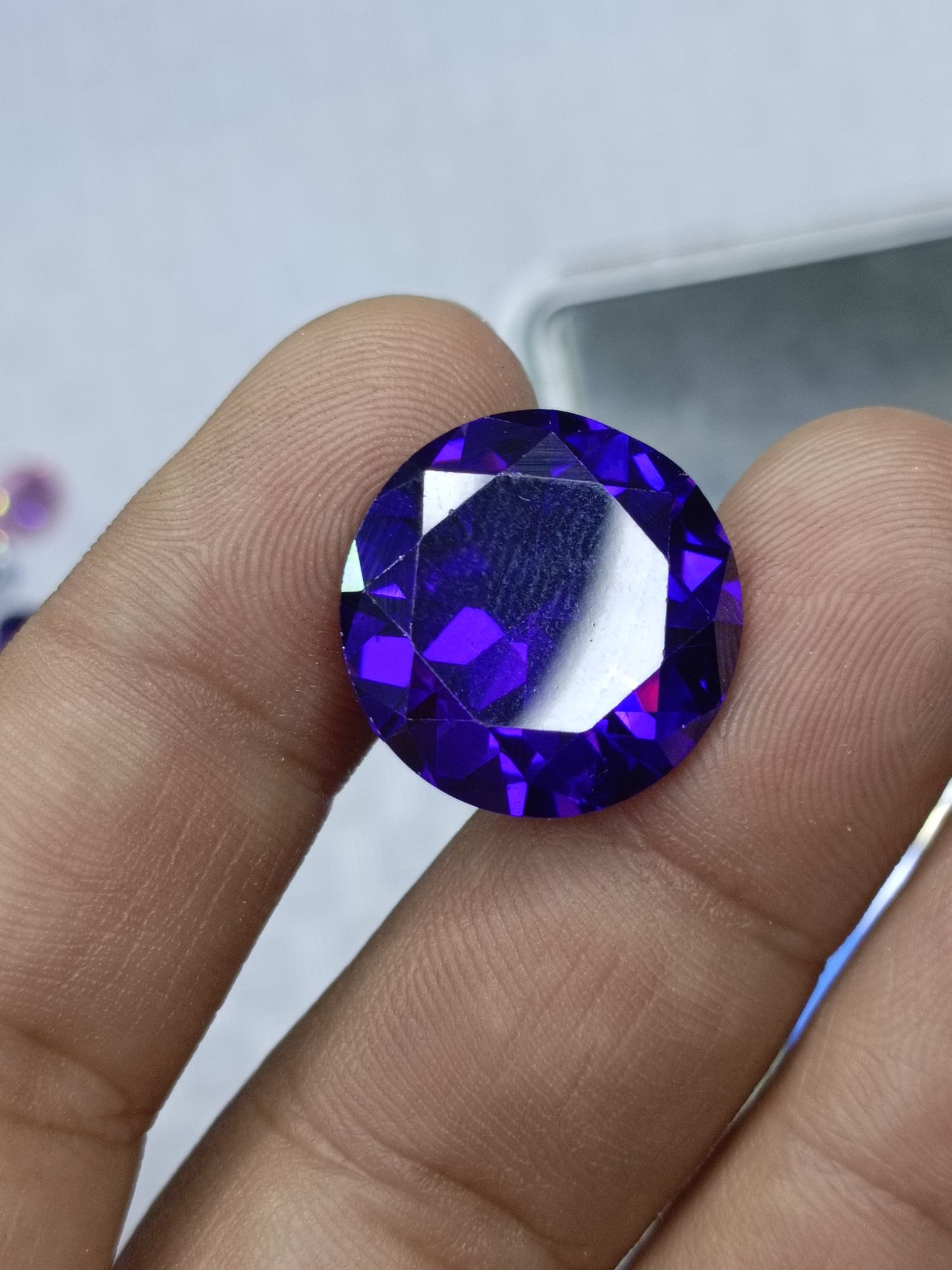 Premium Quality Multicolor Zircone stone Premium Quality Zircone Stone  Machine Cut Diamond Shape/High Quality/Stone/Gemstone/Zircone Stone/Zircone Gemstone.