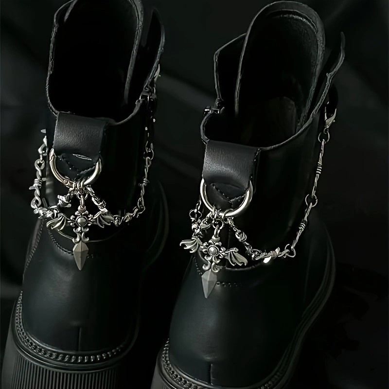2Pcs Gothic Retro Spear Shaped Pendant Boot Chain Silver Metal Detachable Shoe Chain punk Boot Decoration Accessories