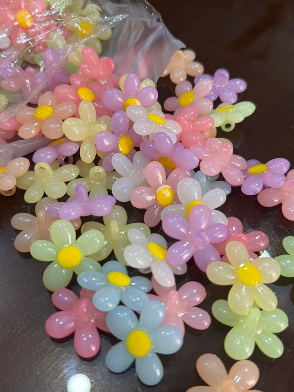 New Trending Daisy Flower Charms Beads Mobile Keychain Charms For Bracelet Making and Jewelry Making DIY accessories daisy Flower Beads Charms For Bracelet Making Necklace Making Keychain Making Charms Buy Online Pakistan by SAMS