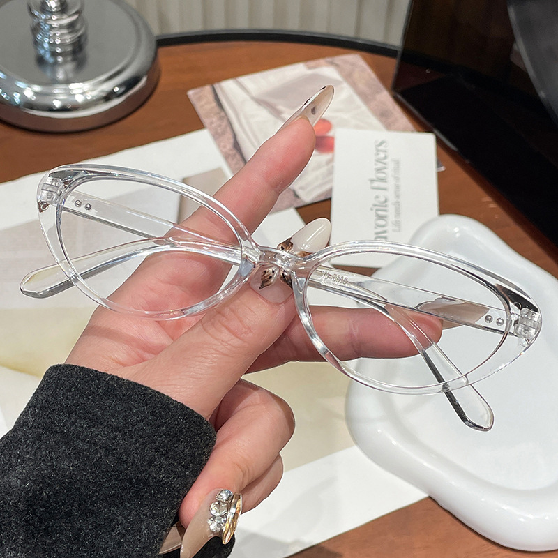 Women Anti Blue Light Glasses Cat Eye Frame Vintage Oval Glasses Computer Eyewear Transparent & Clear Eye Protection Eyepiece