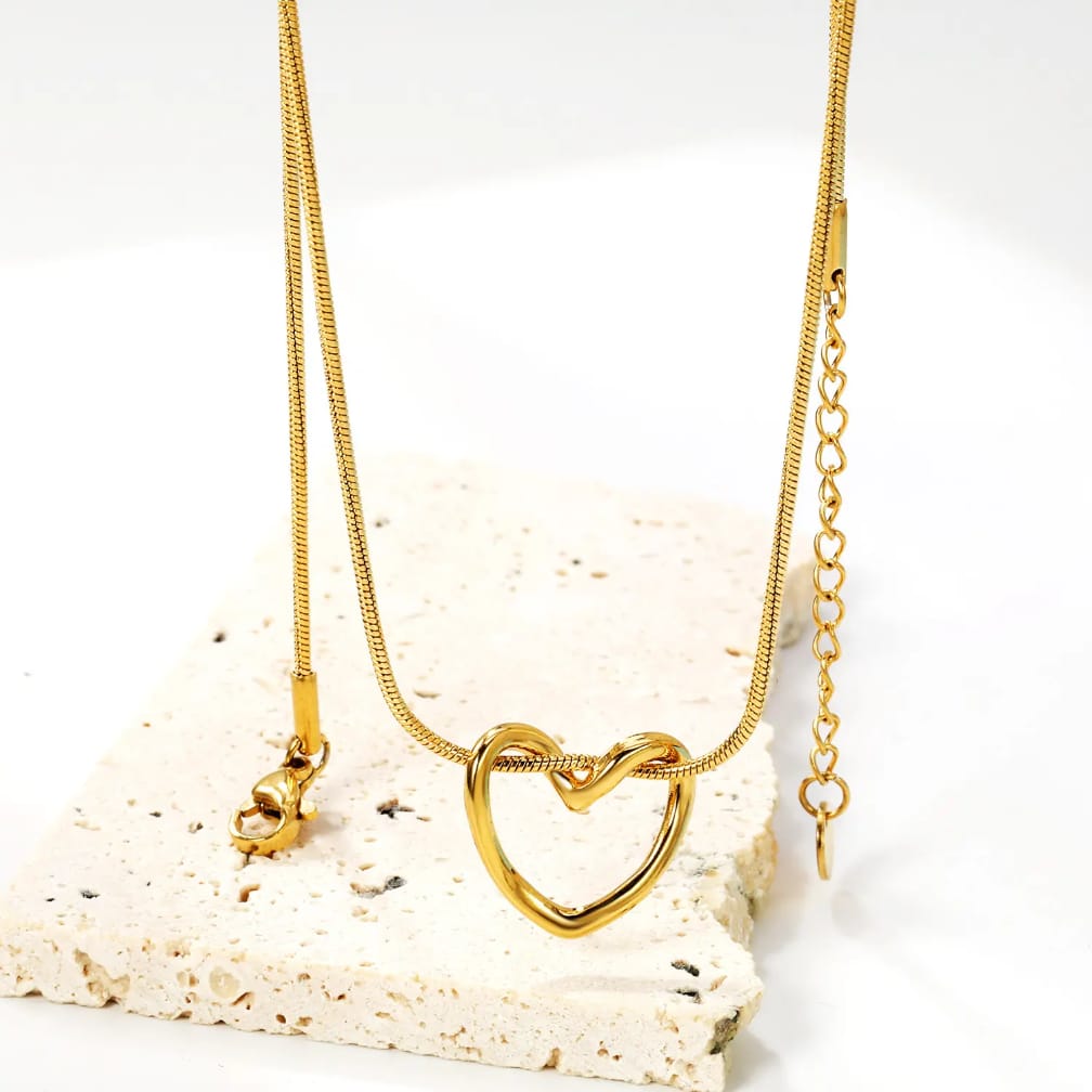 Premium Stainless Steel Heart Pendant Necklace for Women - Tarnish Free & Waterproof Golden Snake Chain Necklace - Trendy Aesthetic Jewelry Gift