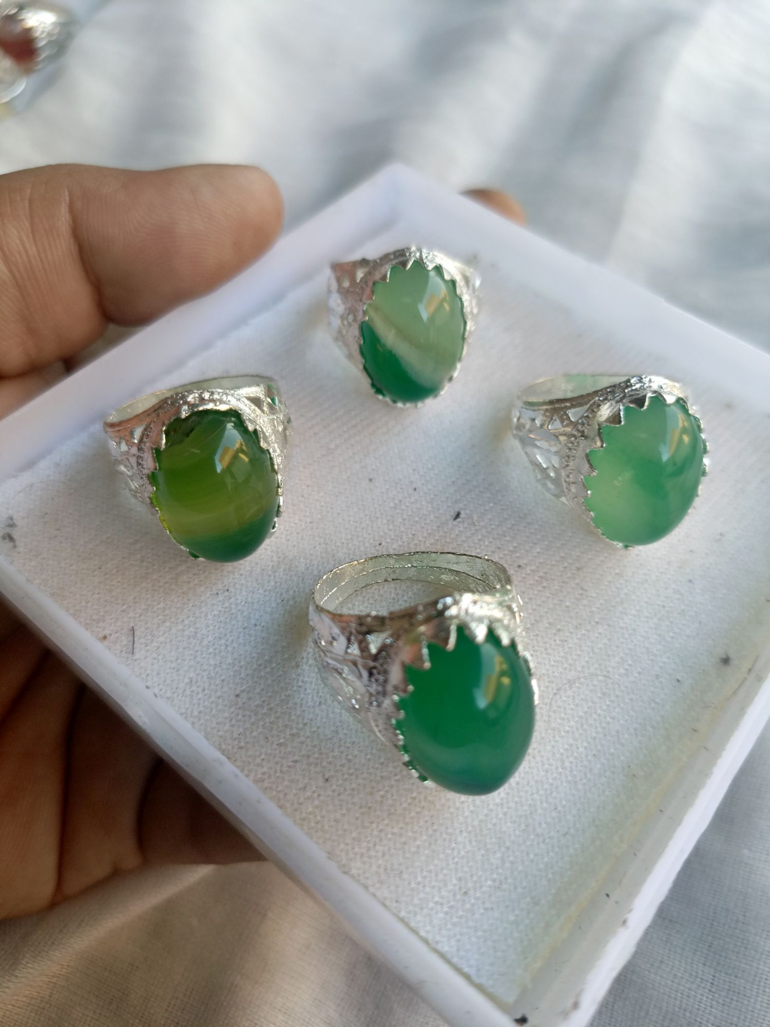 Green Haqeeq Ring 100% Original Aqeeq/Akik/Agate/Nag Stone/Gemstone/Haqeeq/Green Haqeeq Stone/Green Haqeeq Gemstone/Green Aqeeq Stone/Green Aqeeq Gemstone.