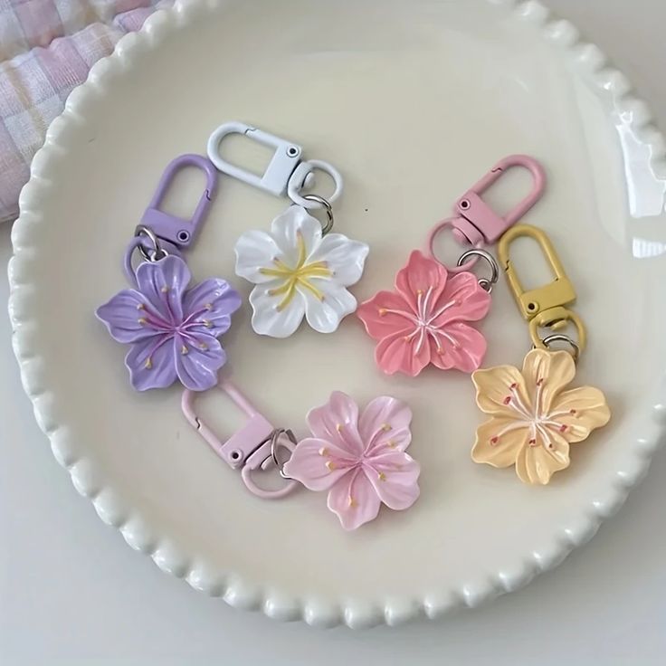 🌷 Cute Flower Keychain for Girls | Aesthetic Resin Blossom Keyring | Bag Charm | Car & Mobile Accessory | Trendy Gift for Friends price in Pakistan