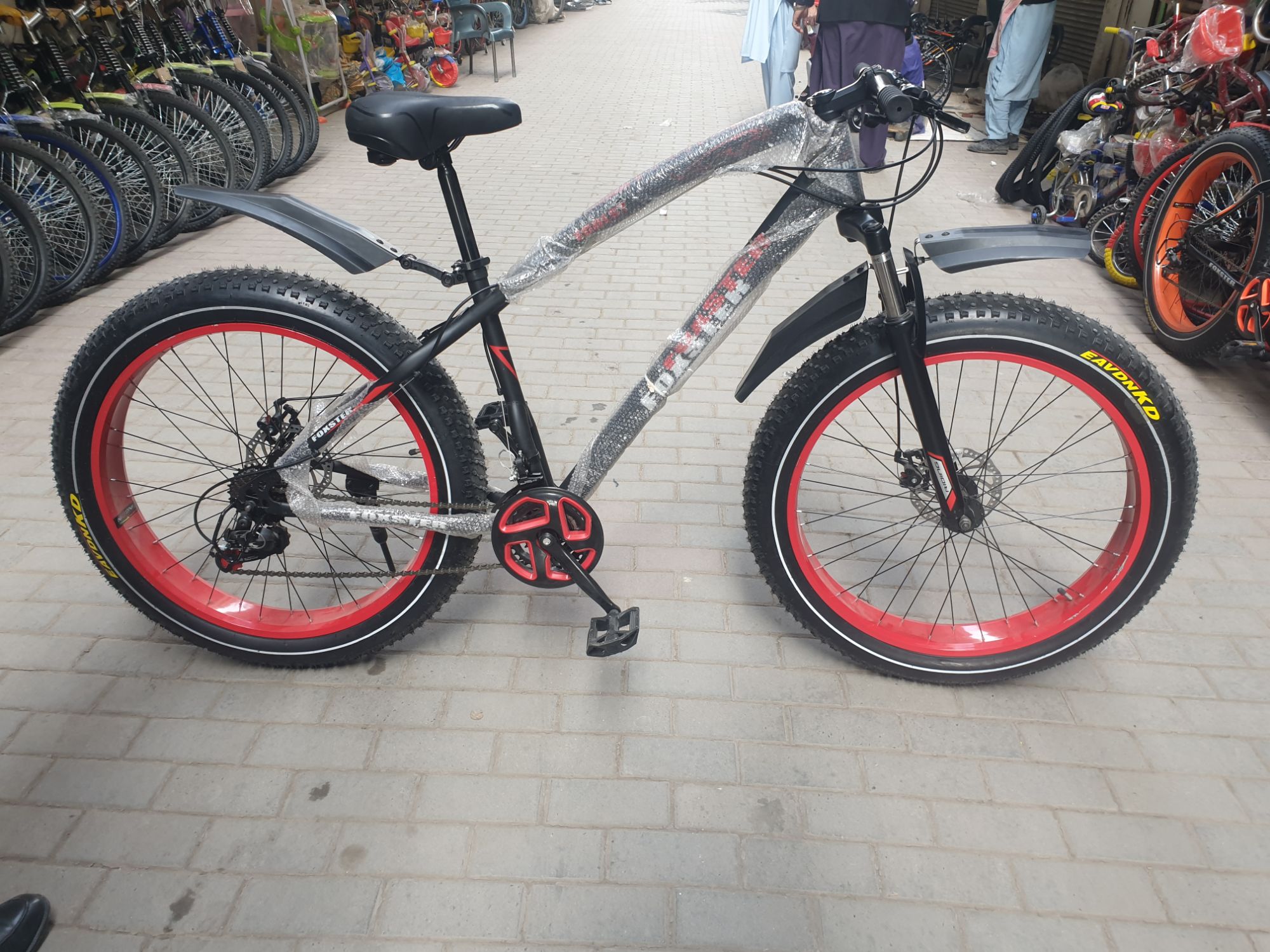 Foxster Fat Bike 21 Speed Shimano Gears Front shock double disk