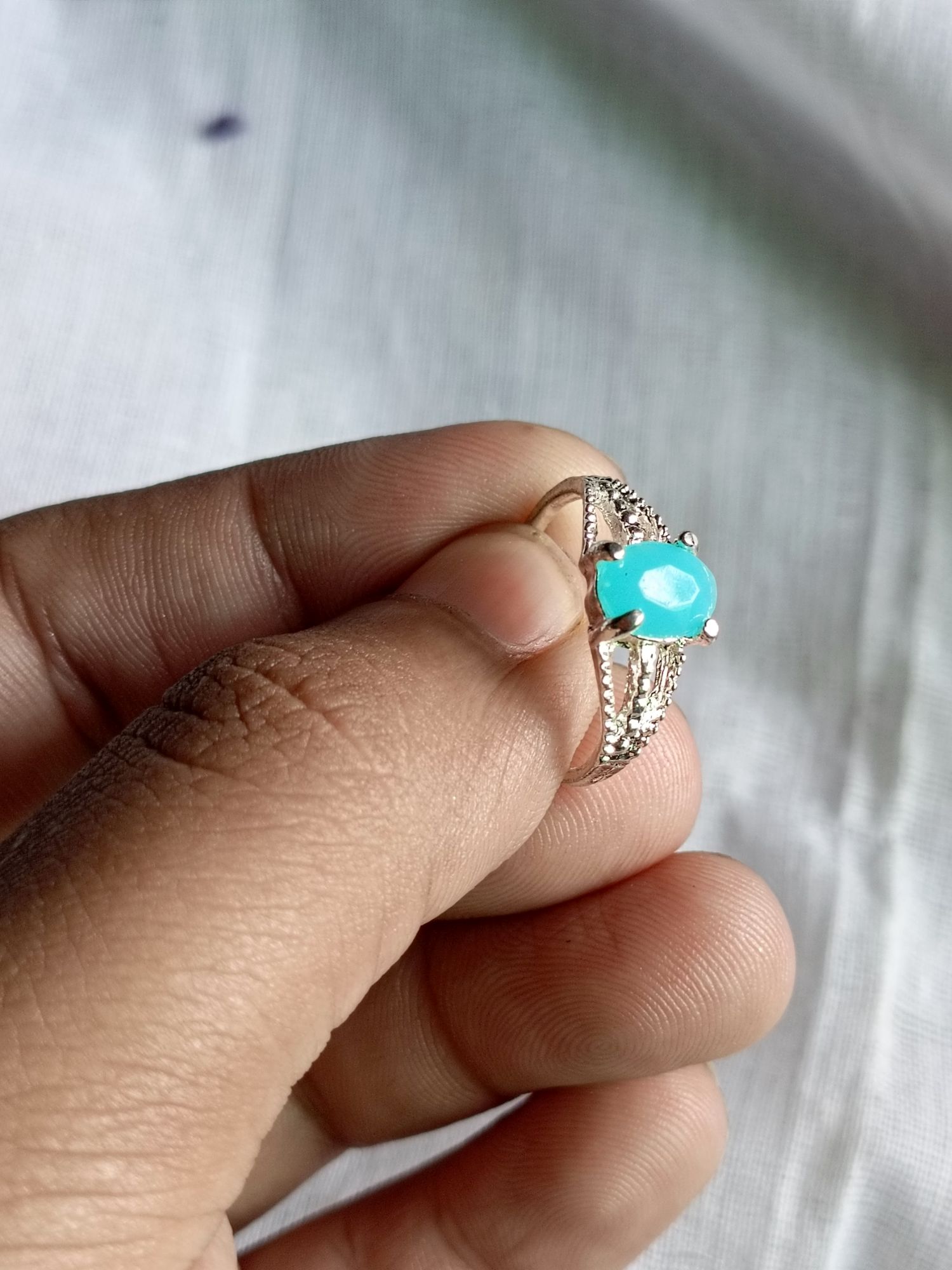 Blue Zircone Stone Ring For Women / Beautiful Luxury Ring / Zircone Stone / Zircone Gemstone / Blue Zircone Ring / Blue Zircone Gemstone Ring / Zircone Gemstone / Zircone Stone / Rings / Ladies Ring / Women / Female Ring.