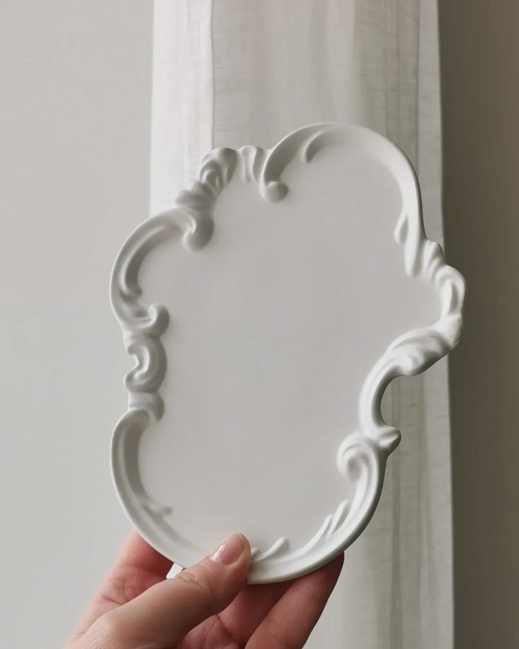 Ceramic decorations piece | tray, flower and vase