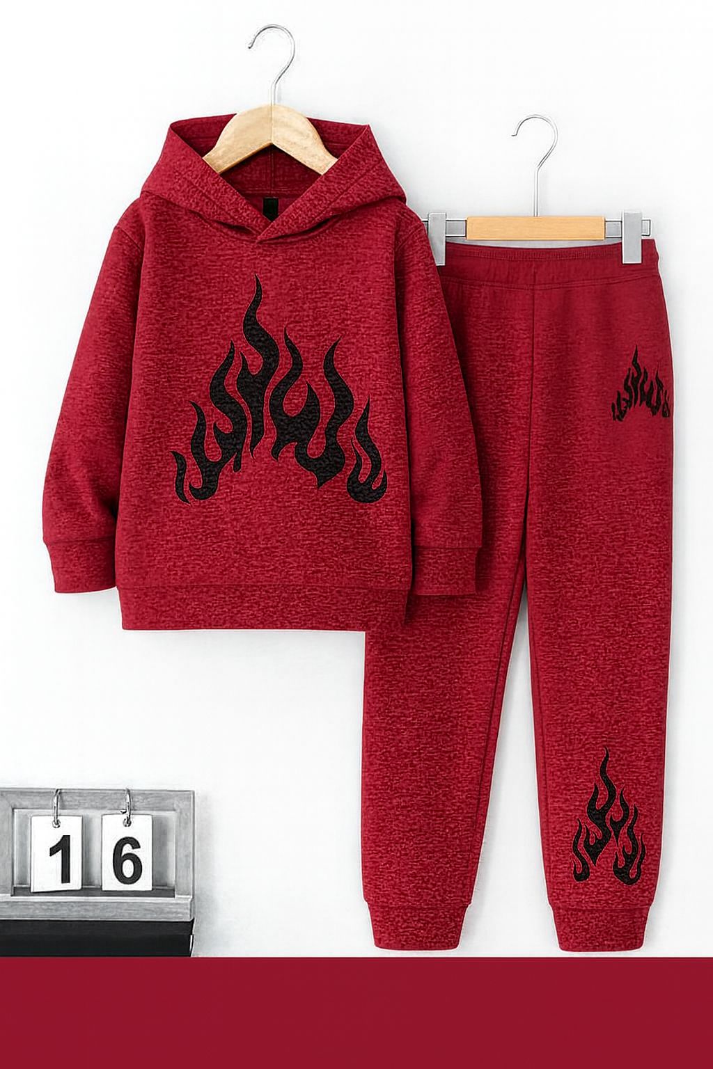 KIDS WINTER TRACKSUIT(HOODIE TROUSER FOR KIDS )./WINTER FIRED PRINTED TRACKSUIT FOR KIDS

 SPECIALITY: HIGH QUALITY KANGAROO POCKET HOODIE

 KIDS SPECIAL ZIP POCKETS TROUSER 

LONG LASTING PRINTED/WINTER HOODIE TROUSER FOR KID'S