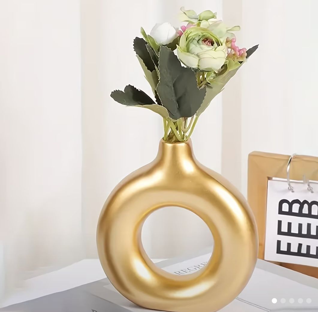 Handmade Doughnut Shaped Flower Vase Home Decor
