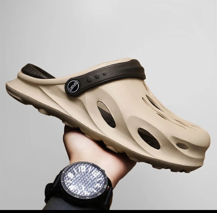American Men’s Casual Clogs – Lightweight, Anti-Skid & Soft Sole Sandals Medicated Clogs