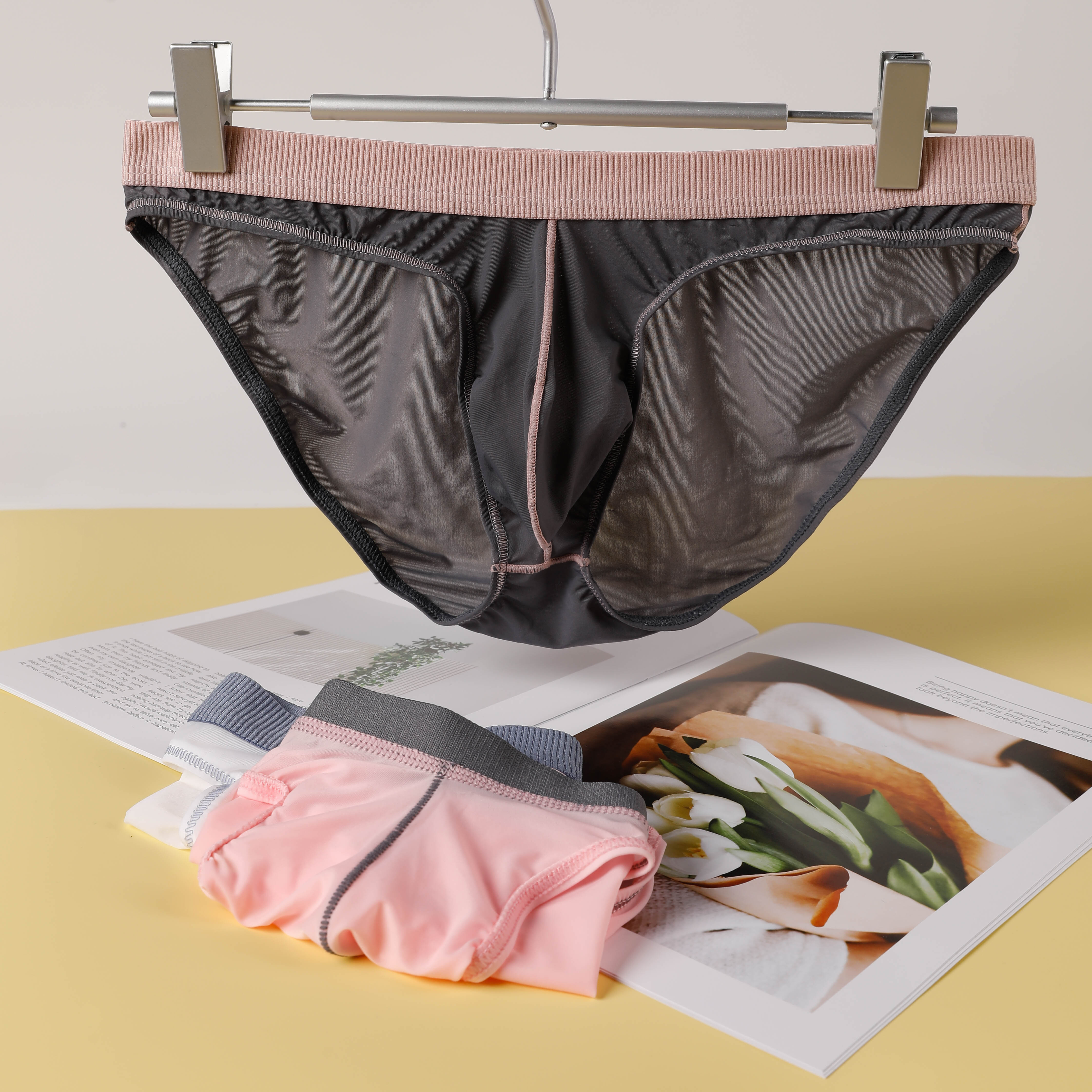 Men's Ice Silk Briefs Soft Cooling Breathable Summer Underwear Comfortable Lightweight Boxer Briefs for Hot Weather