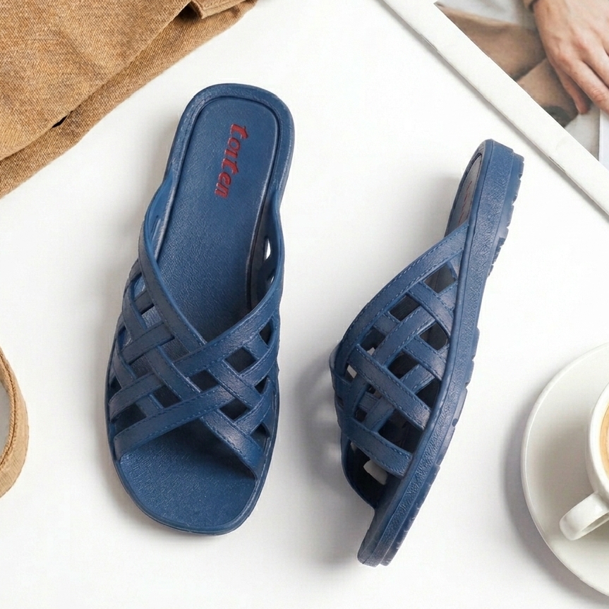 Women Beautiful Design Flip Flops Casual House Slippers for Women
