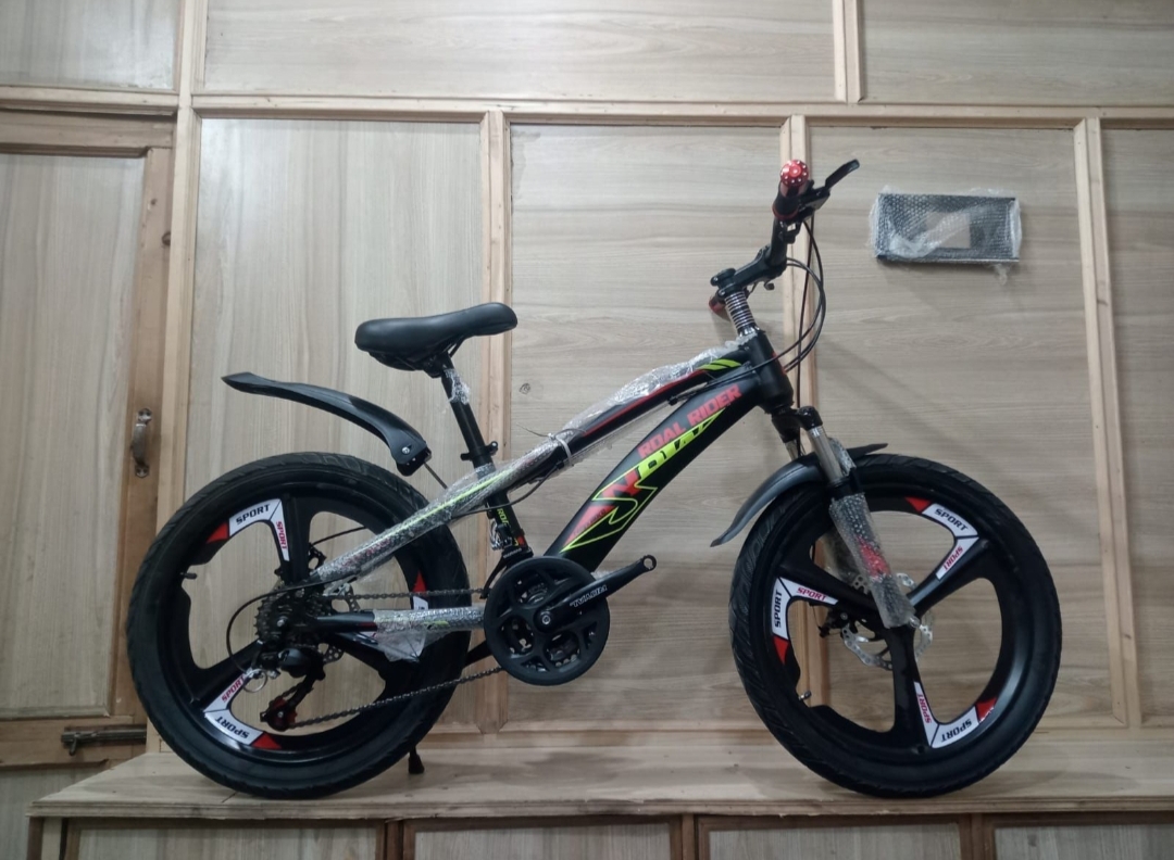Mountain Bicycle 20 inch for 7 to 12 years with 10 gears (7 back 3) front imported China