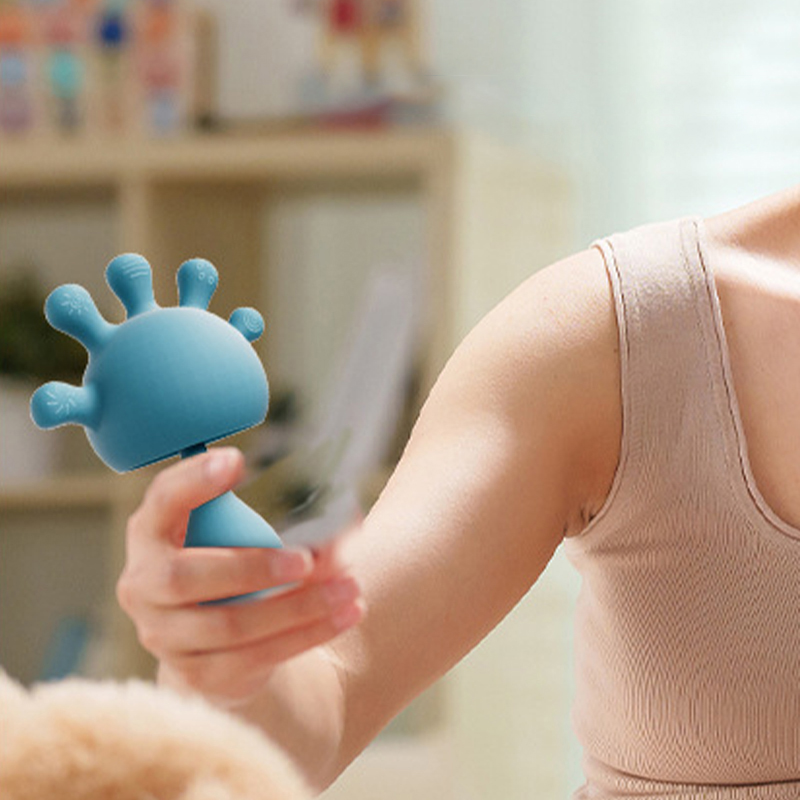 Baby Finger Mushroom-Shaped Rattle Teether, Silicone Soft Teething Stick, Newborn Soothing and Chewing Fun