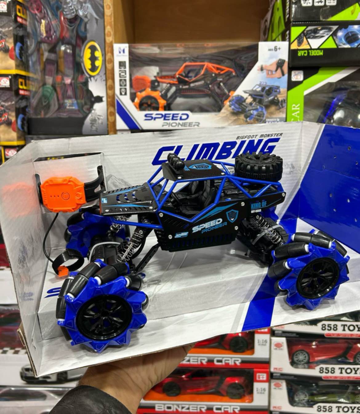 New Remote Control Rechargeable Vehicles - Different Designs, Stunt and Themed Cars - A Comprehensive Range of Advanced Rechargeable Models