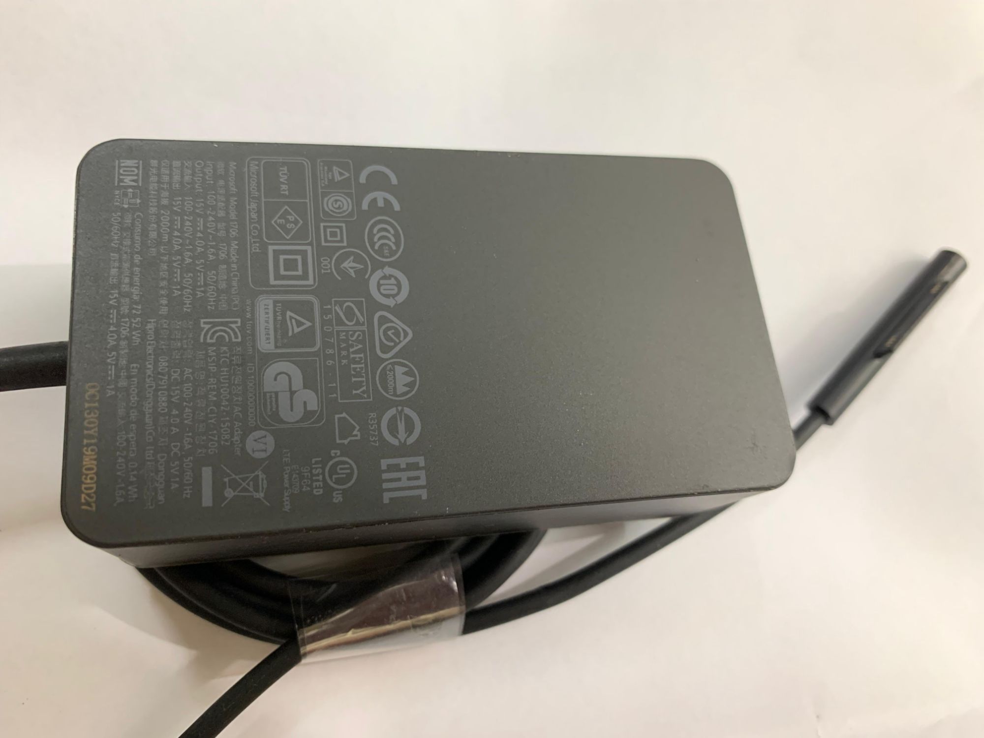 65W 15V 4A Surface Pro 100% Original and Branded Charger  for Microsoft Surface Pro 10, 9, 8, 7+, 7, 6, 5, 4, 3, X, Surface Laptop 6, 5, 4, 3, 2, 1, Studio, Surface Go, Surface Book 3, 2, 1 with a 20W USB C Por