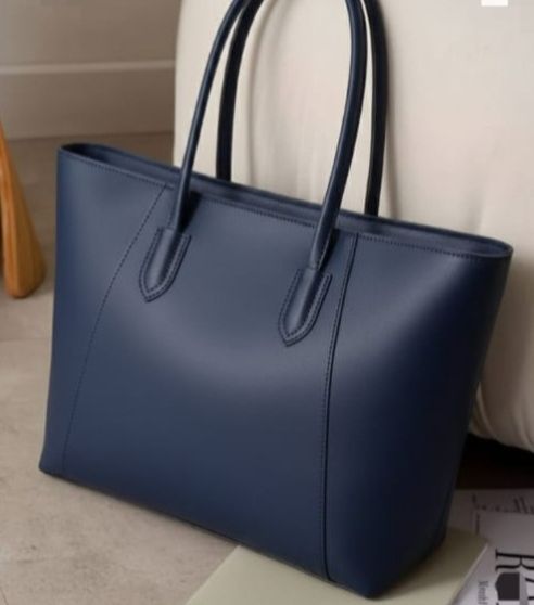 Urban Style Women Tote Bag  Spacious Shoulder Handbag for Office & Daily Use