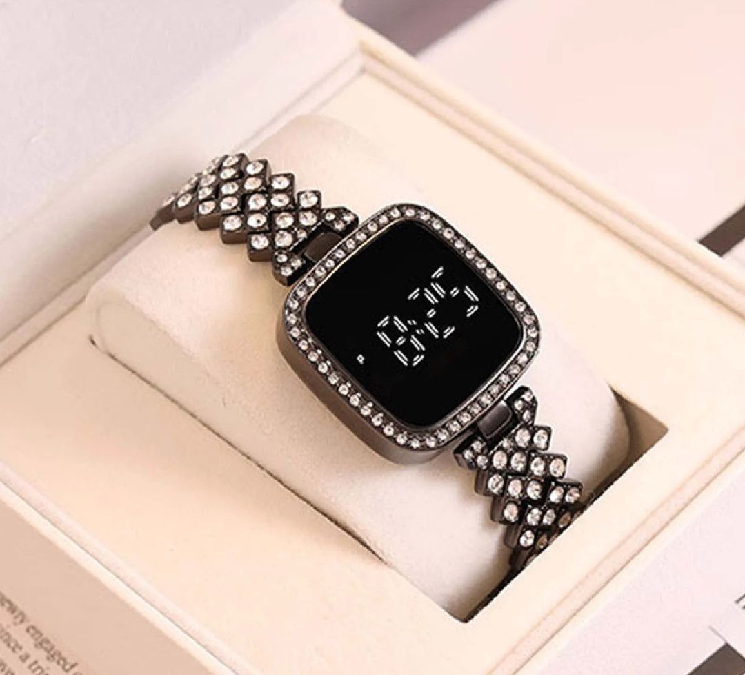Stylish Women’s Luxury Diamond Watch – Stainless Steel Band LED Touch Electronic Watch