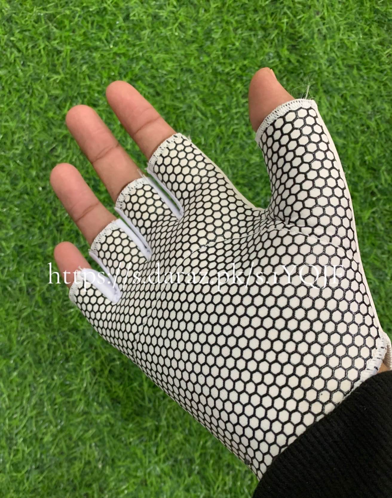 Cricket Fielding Gloves | Professional Cricket Fielding Gloves | Lightweight & Comfortable Sports Gloves | Cricket Training & Match Gloves