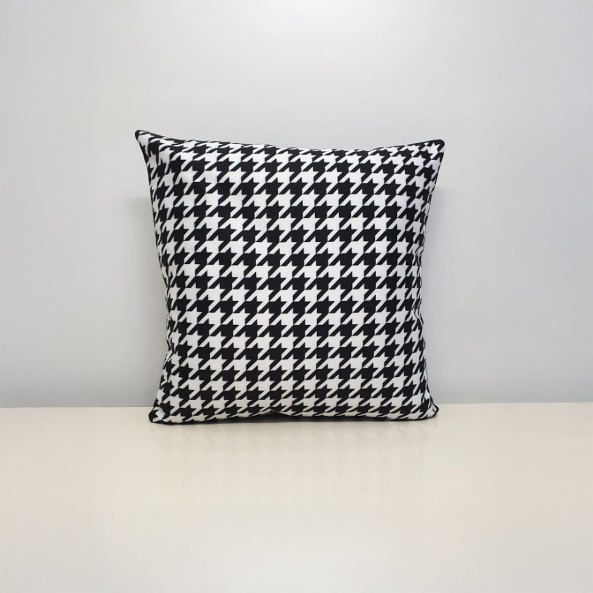 Digital Printed Luxury Cushion Covers Decorative Throw Pillow Covers for Sofa and Home