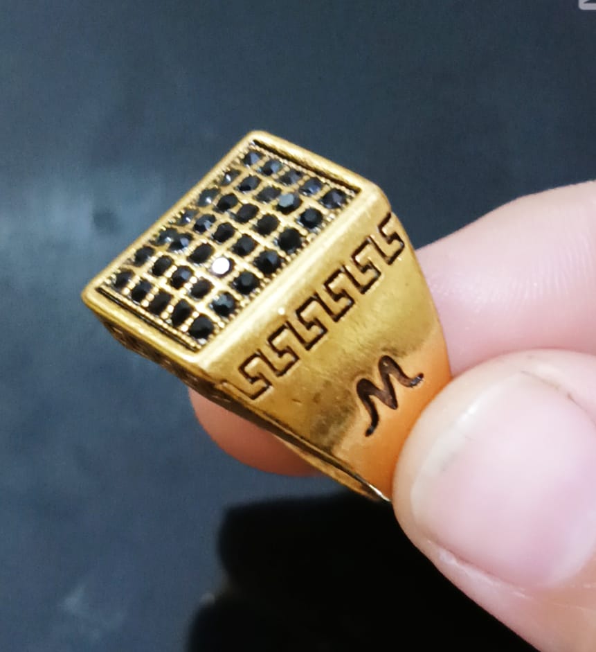 NEW VINTAGE GOLD PLATED SQUARE BLACK STONE RING FOR MEN   -TOP FASHION HIGH QUALITY SQUARE NATURAL MULTI COLOR STONE RING FOR WOMEN AMD GIRLS EID SPECIAL WEDDING ANNIVERSARY RINGS FOR GIRLS