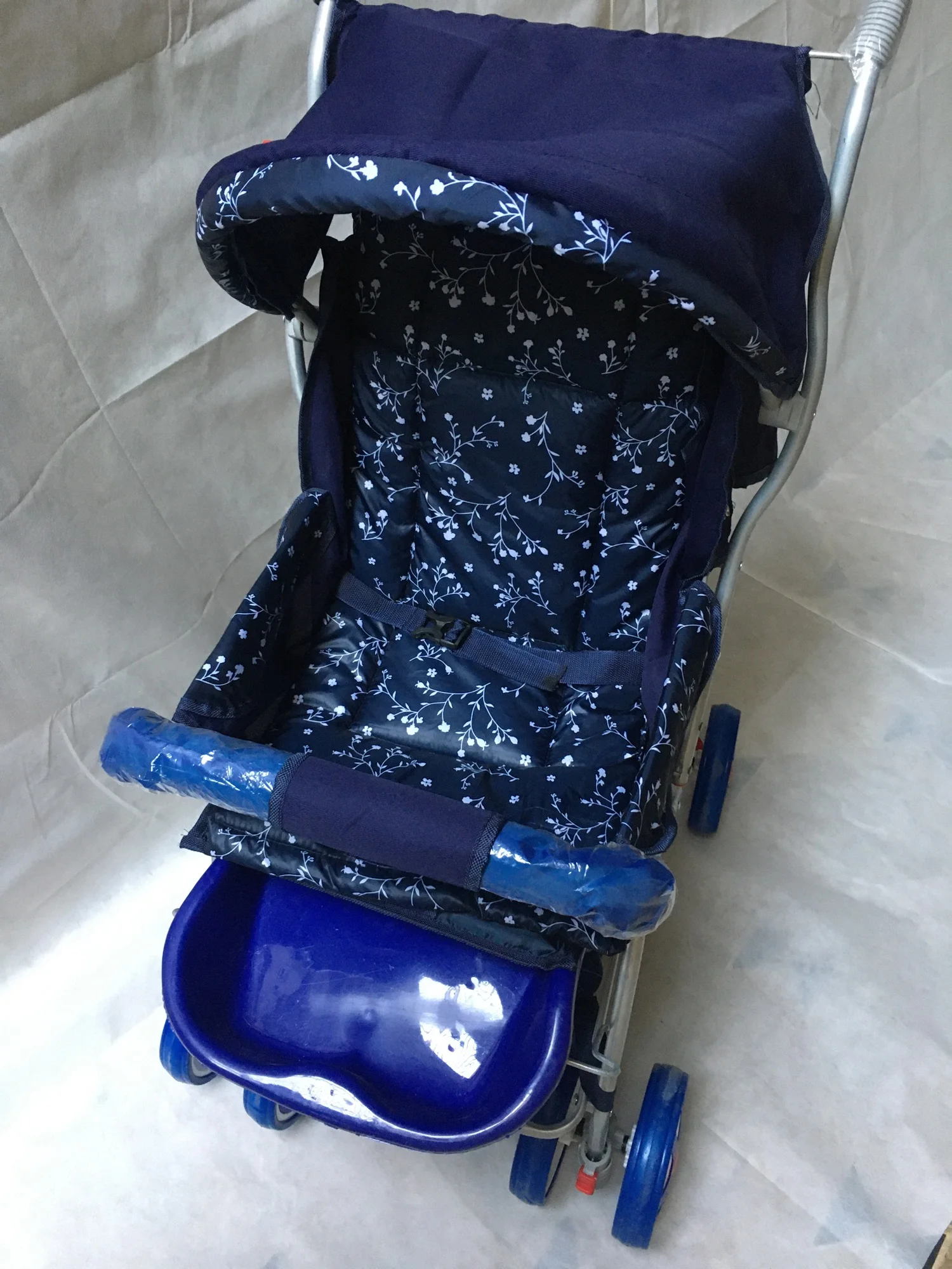 Olx baby 2025 prams for sale