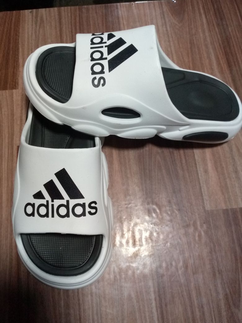 Adidas chappal hotsell