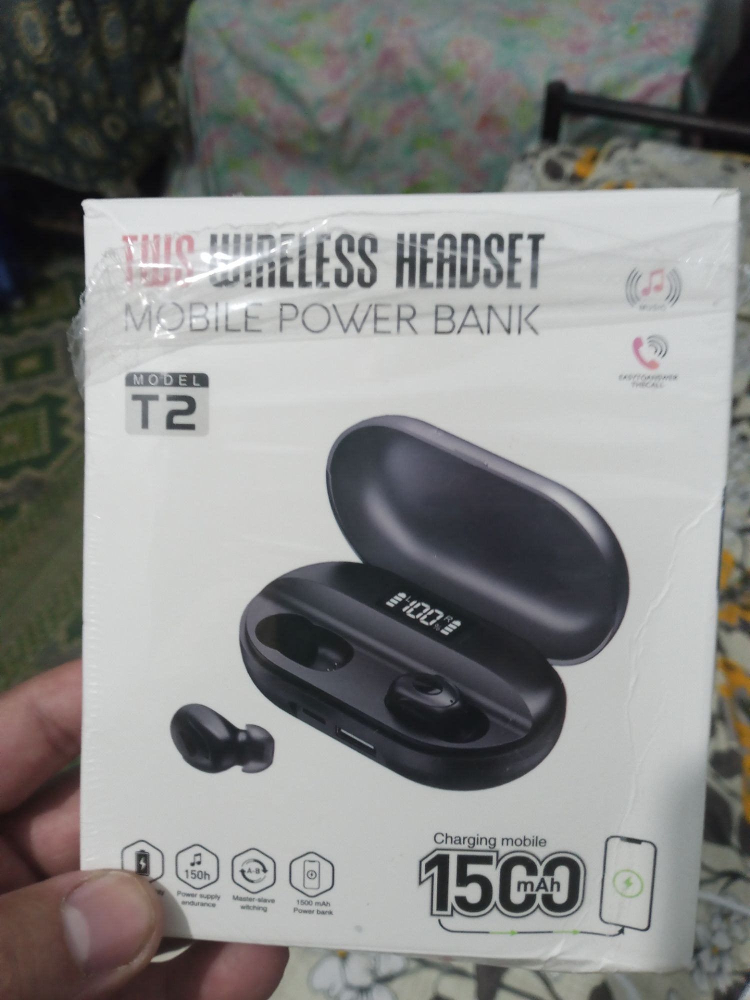 Tws wireless earbuds with mobile power bank|1500Mah power bank with Led Display Bluetooth Headset