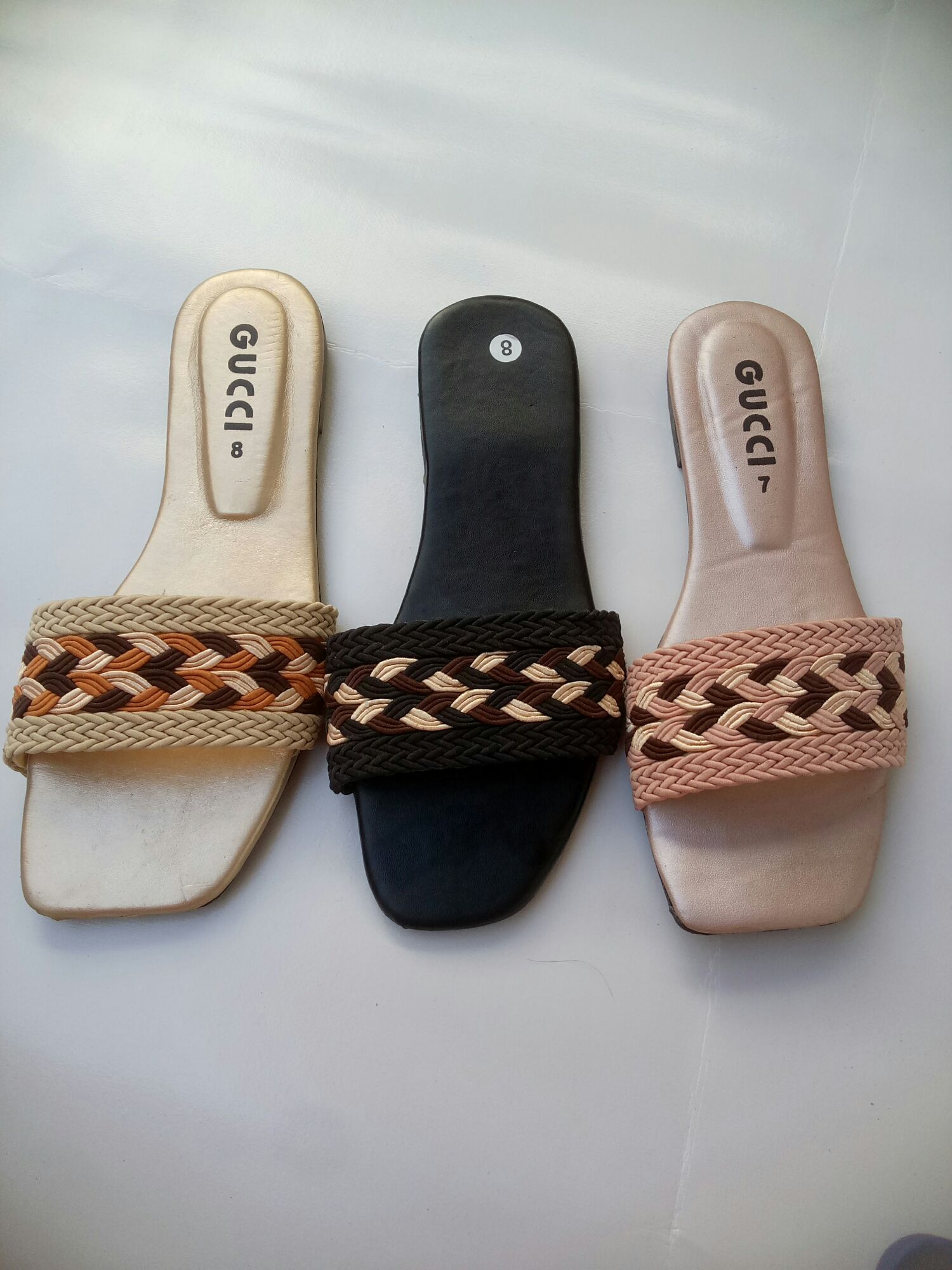 Trendy winter fashion shoes for girls & womens.stylish slippers for ladies