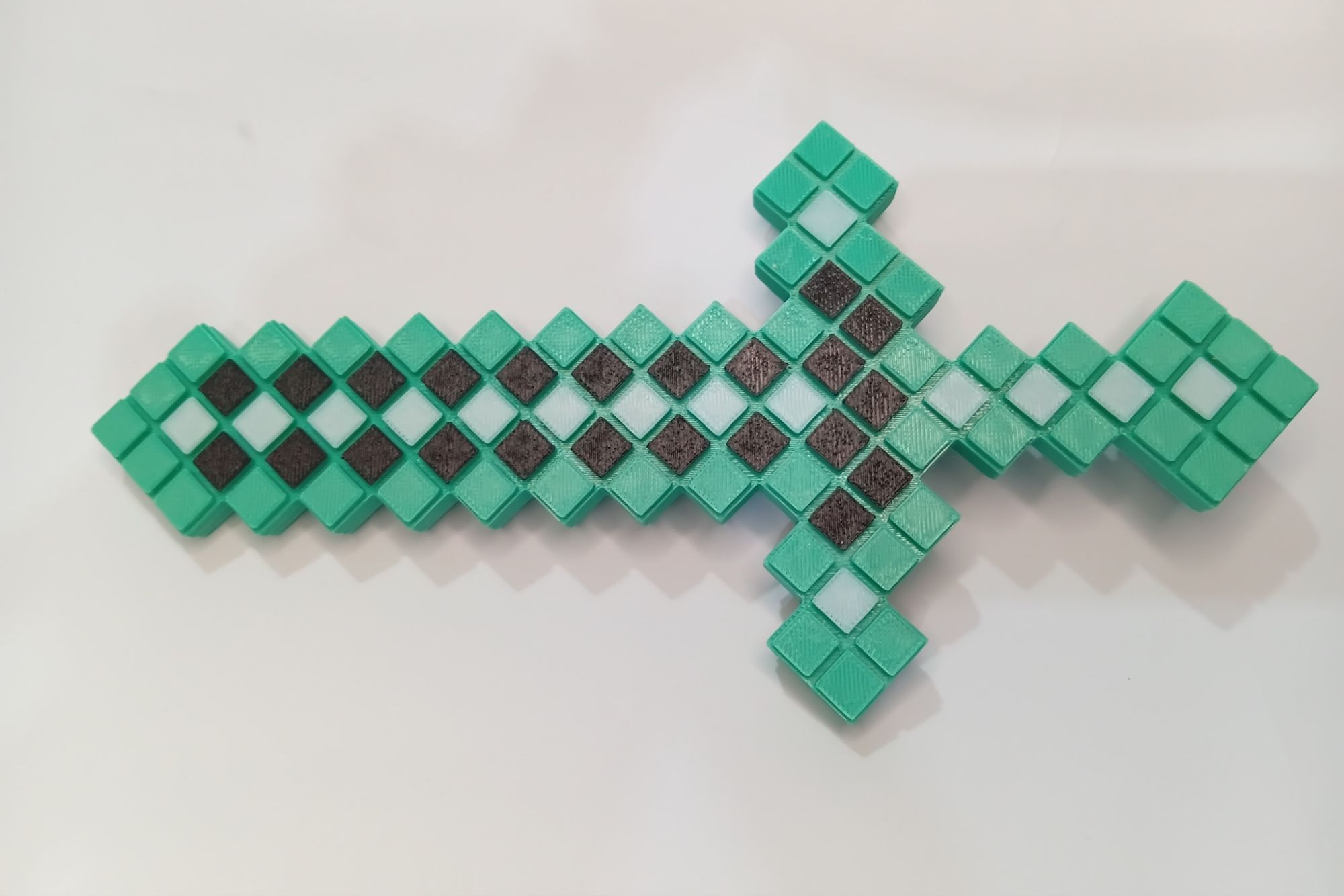 3D Printed Pixel Art Collectible | Voxel-Inspired Game Decor | PLA Desk Display & Cosplay Prop