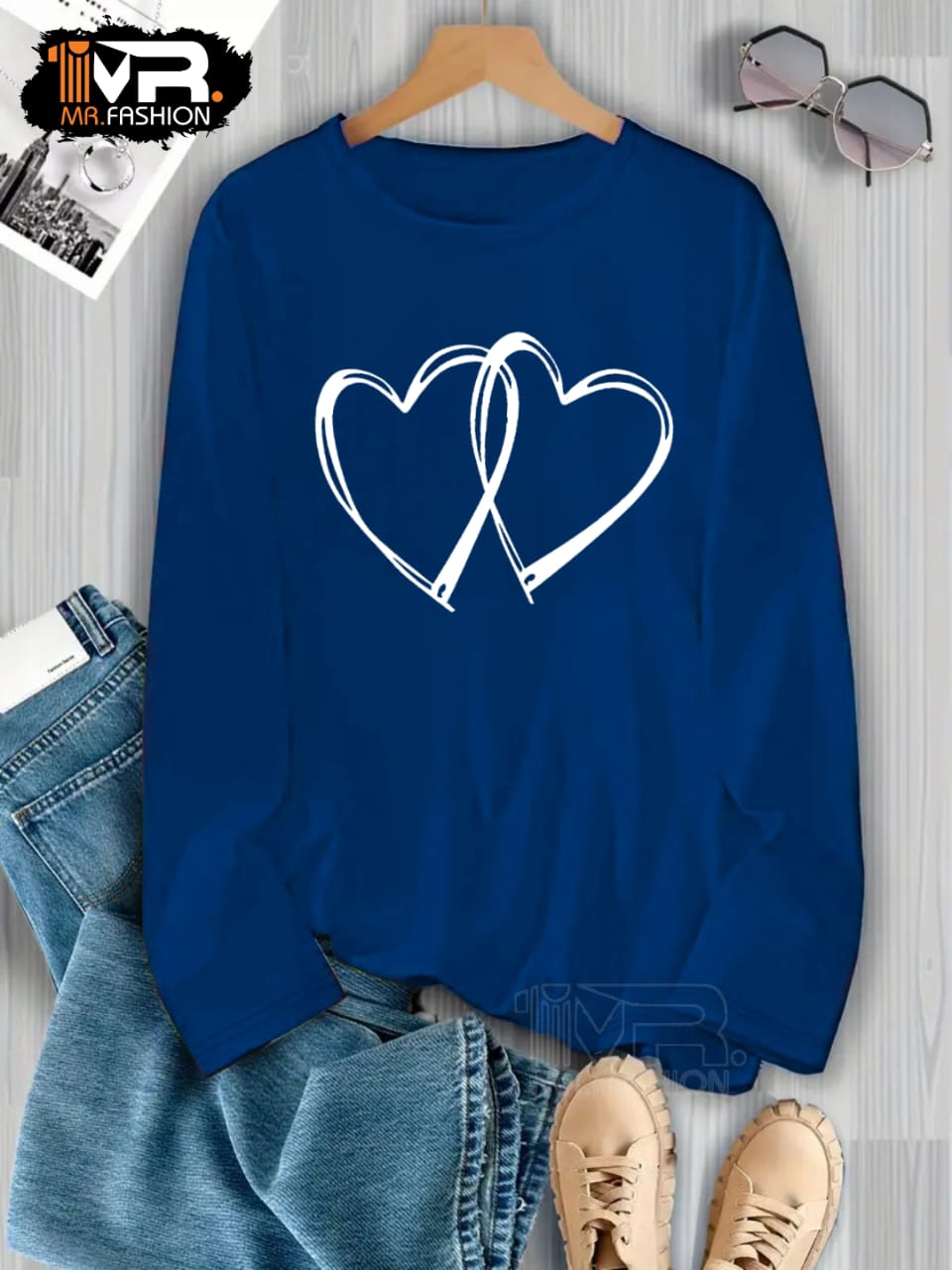 Article Name* 
Women's Double Heart Printed Full Sleeves T-Shirt

*