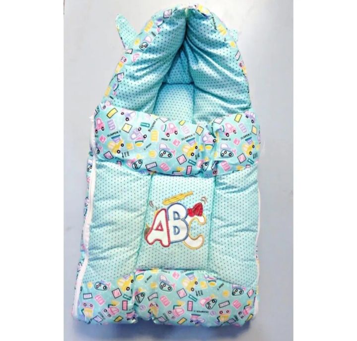 High quality baby carry nest bister in premium Quality in random colours and designs