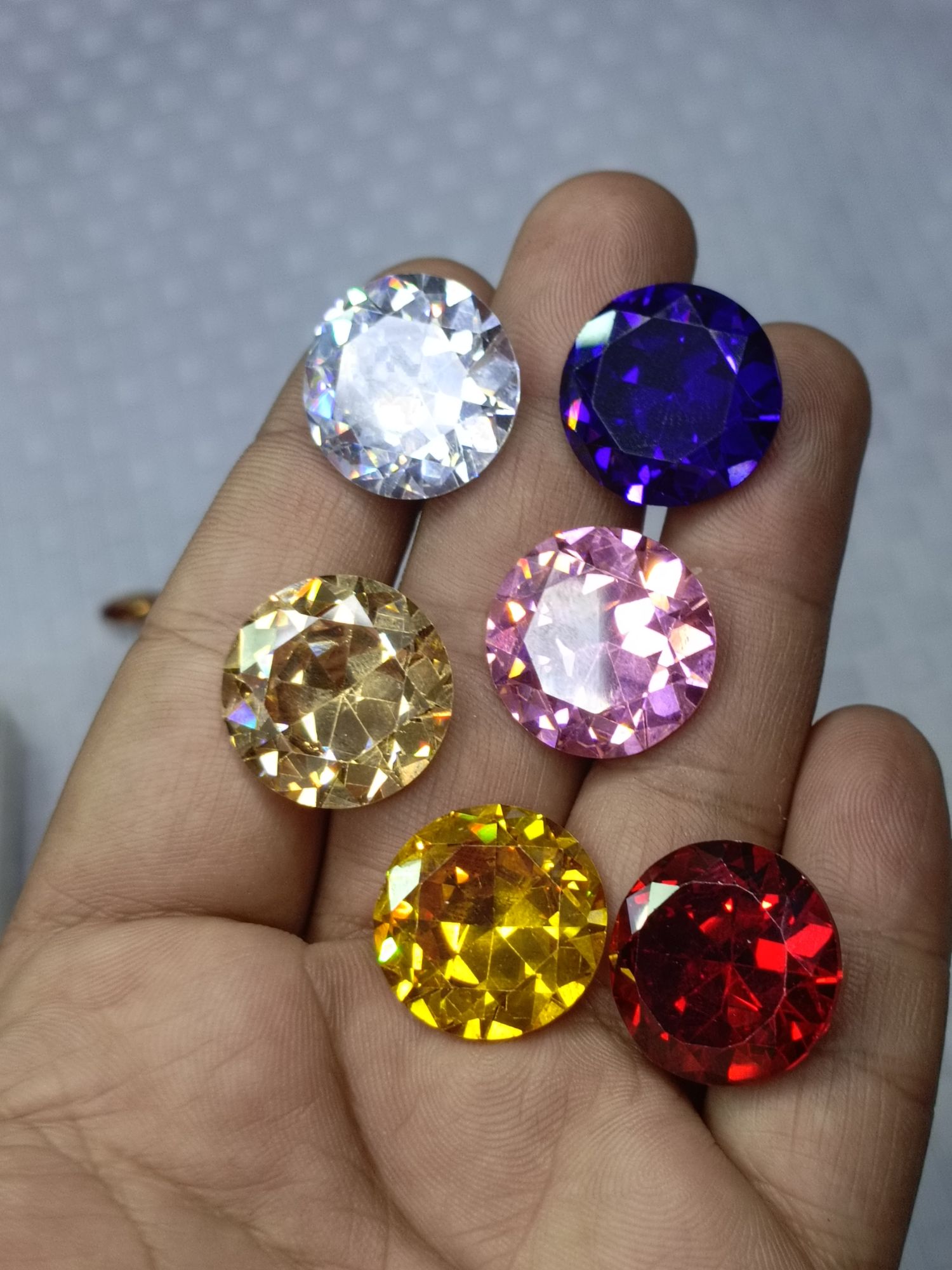 Premium Quality Multicolor Zircone stone Premium Quality Zircone Stone  Machine Cut Diamond Shape/High Quality/Stone/Gemstone/Zircone Stone/Zircone Gemstone.