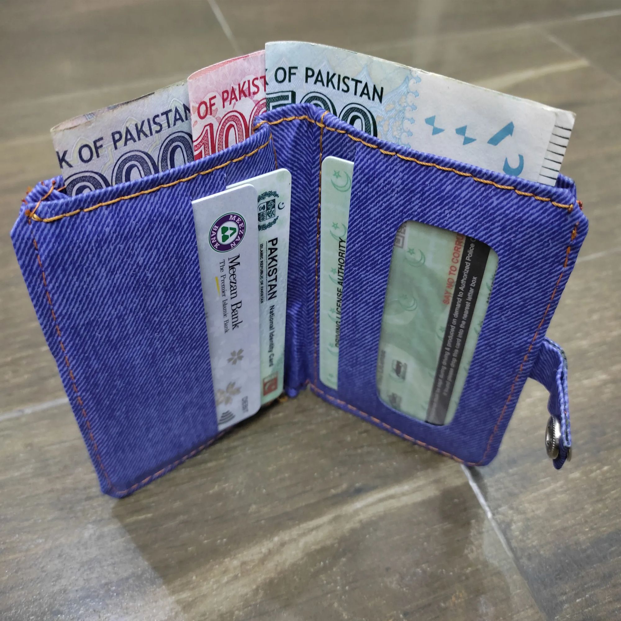 HOT DEALS NO1.1PC Slim wallet mini small wallet for boys, men stylish card holder for Students only 99