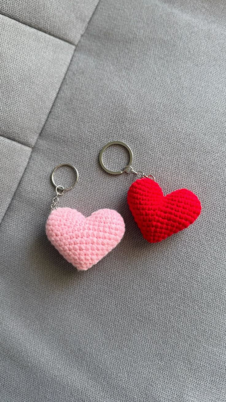 Handmade crochet flowers Keychain, Crochet Hatching Keychain, Amigurumi Chick Keyring, Cute Crochet Chick Bag Charm, Keychains