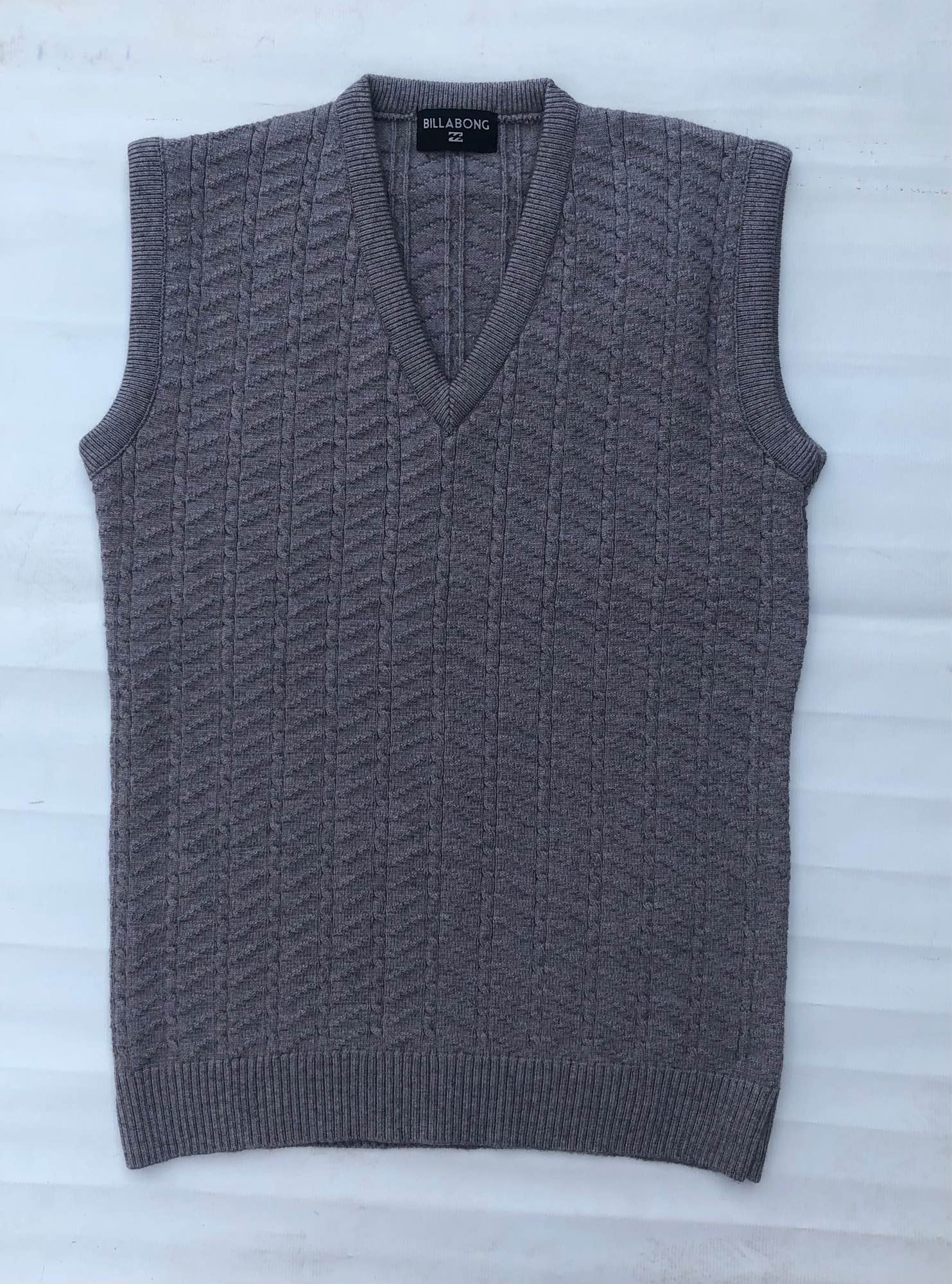 Sleeveless sweaters for men soft wool v neck