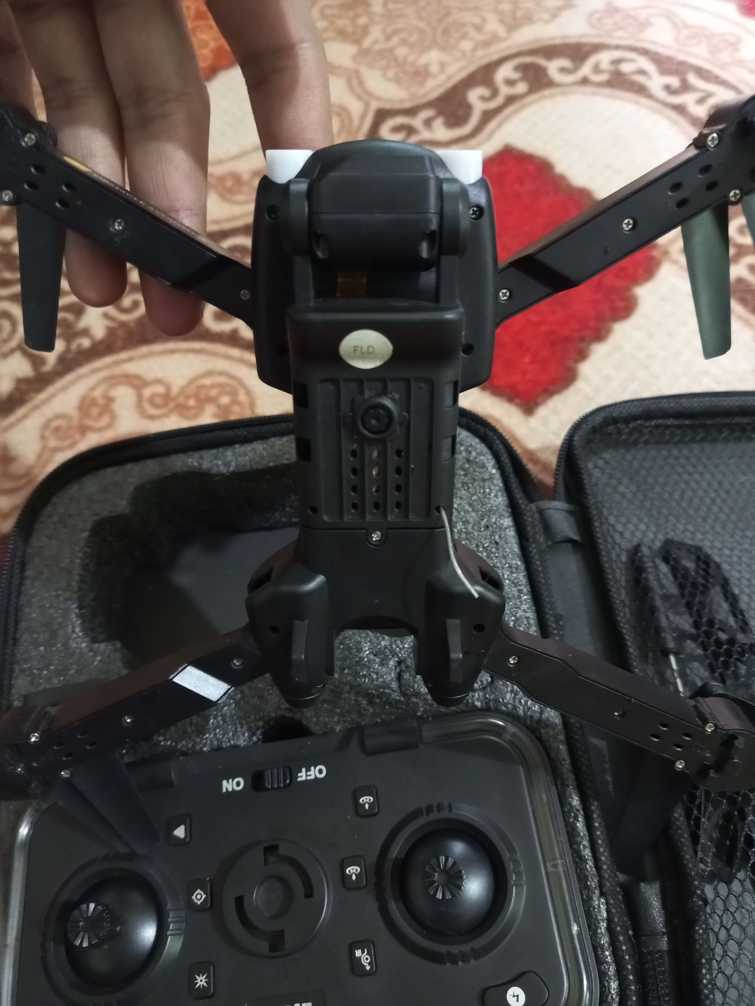 S99 Max, F187, E99Pro, 998 and LHX63
Drone - Dual HD WIFI FPV 2.4GHz Four-Sided
Obstacle Avoidance With Light Four-Axis
Folding Remote Control Helicopter Toy