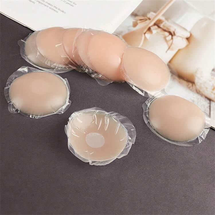 1 Pair Reusable Silicone Nipple Covers for Women Invisible Push Up Bra Pads Self Adhesive Seamless Breast Covers Magic Bra Pads for Backless Strapless Wedding Dress