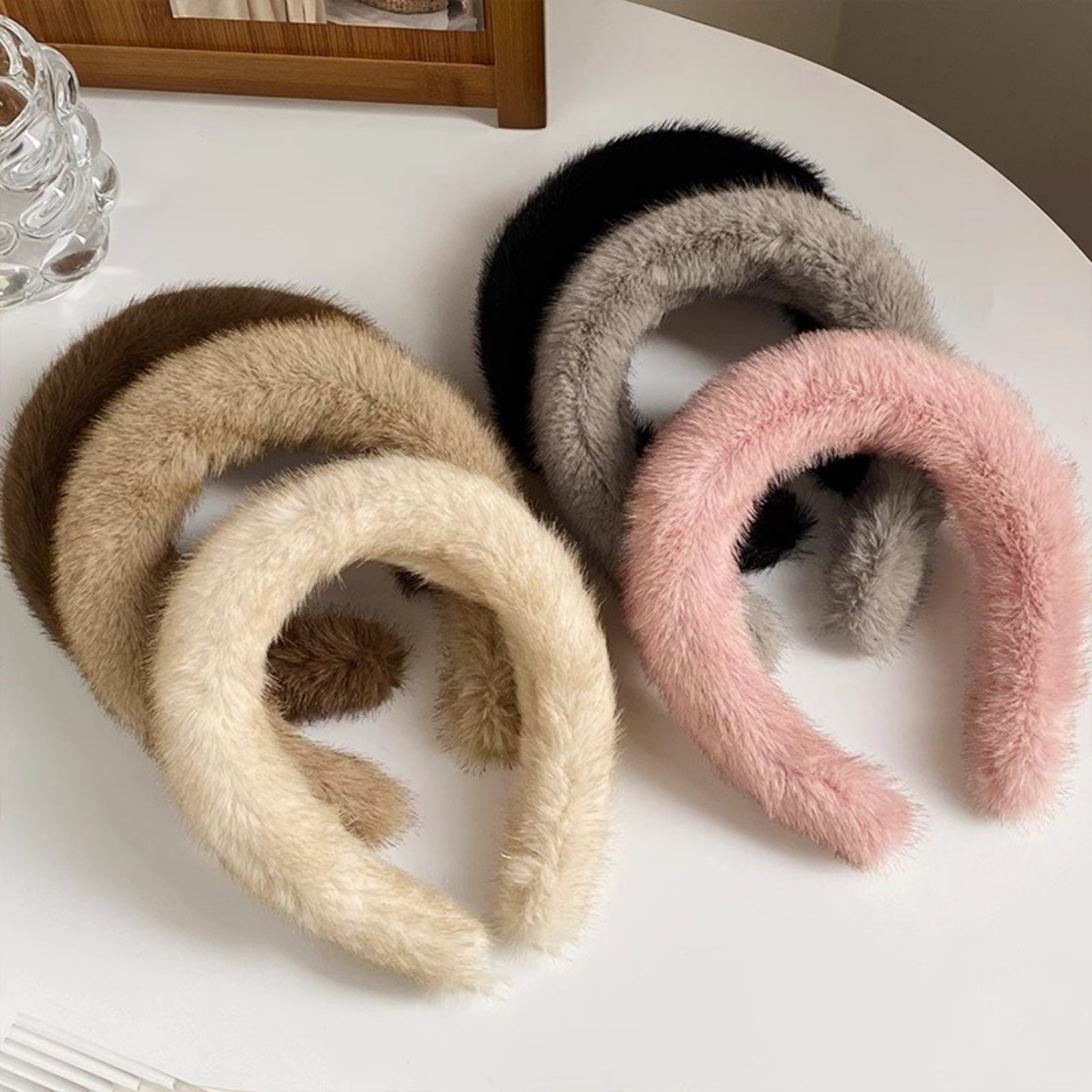 1PC Women's Fuzzy Faux Fur Headbands,Soft Fluffy Hair Hoops, Winter Warm Fashion Hair Accessories,  Headwear for Daily Wear
