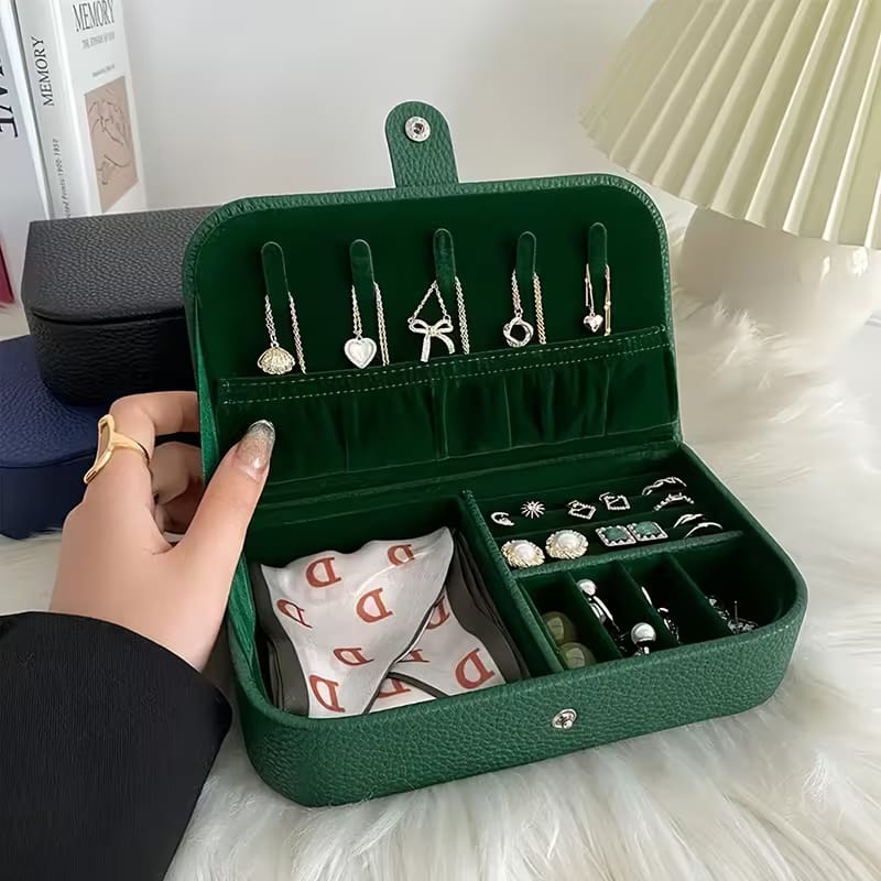 Portable Jewelry Organizer Box (Random color) - PU Leather Travel Case with Secure Clasp Closure, Multi-Compartment Design for Earrings, Rings, Necklaces - Compact Storage for Home & On-the-Go, Jewelry Travel Case, Classic Design, Snap Button Closure, Hig